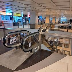 Peninsula Plaza (D6), Retail #581702031
